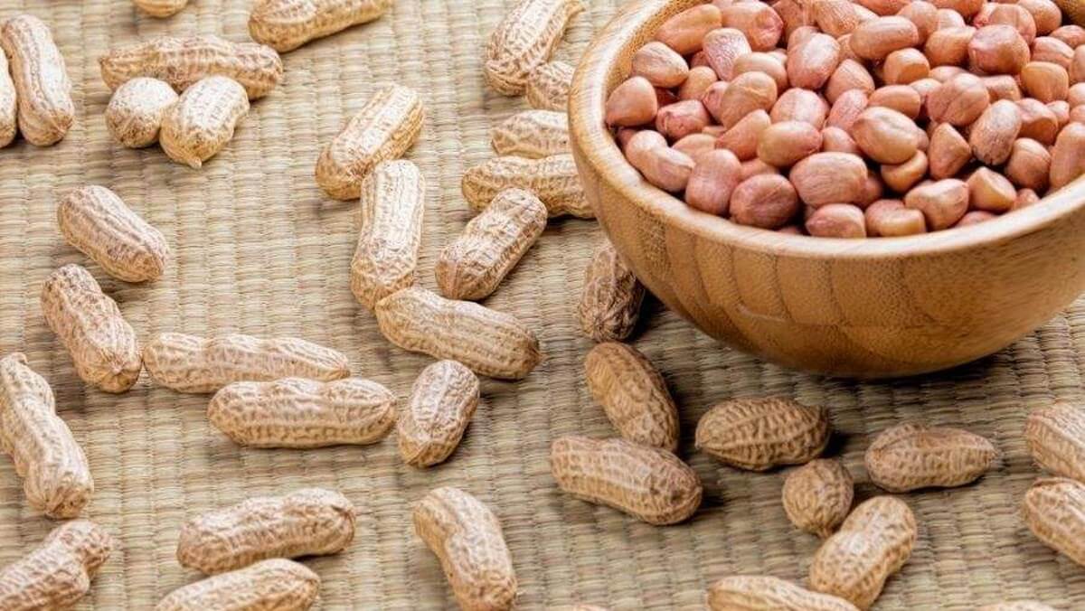Lạc (đậu phộng) luộc bao nhiêu calo? Hàm lượng dinh dưỡng có trong đậu phộng luộc