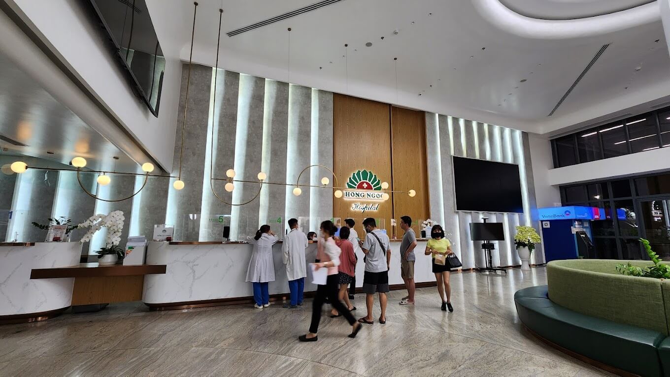 Bệnh nhân đến thăm khám tại bệnh viện