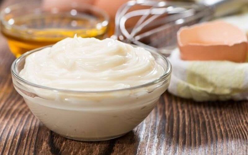 Theo nghiên cứu, 100g sốt mayonnaise cung cấp khoảng 680 calo