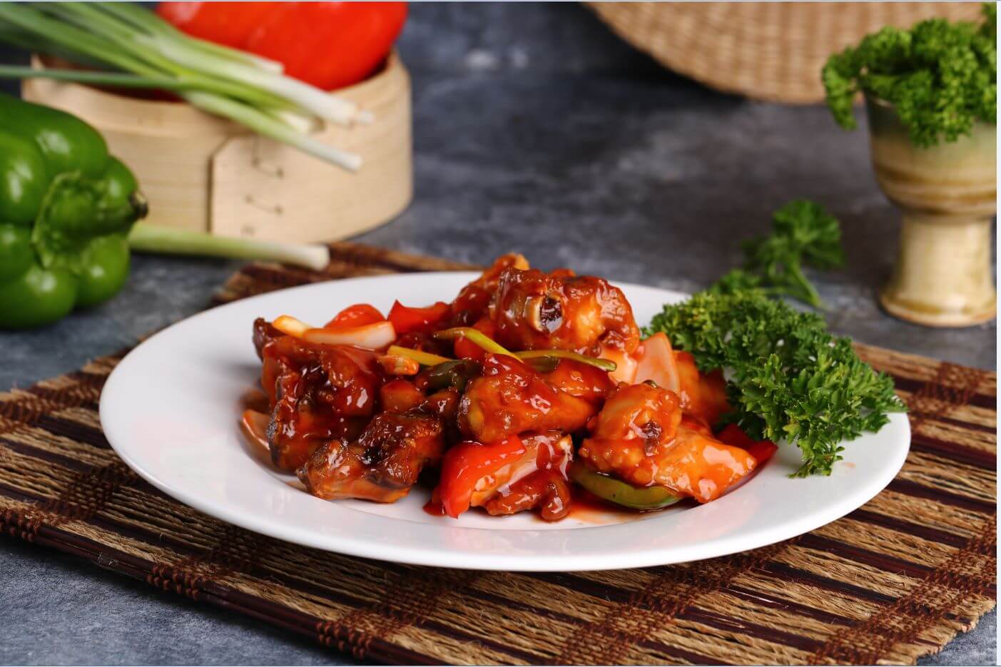 Theo chuyên gia dinh dưỡng, sườn xào chua ngọt chứa khoảng 1.800 – 1850 calo