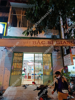 Phòng Khám Mắt - BS Huỳnh Trần Dương Giang