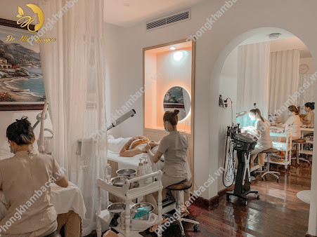 Nhi Nguyễn Beauty Center