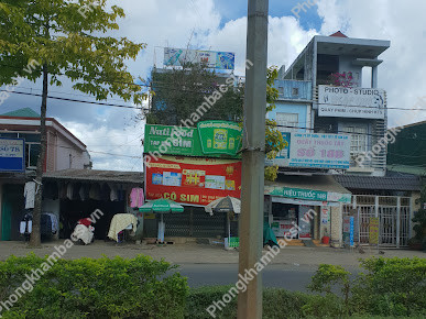 Nhà Thuốc 18B