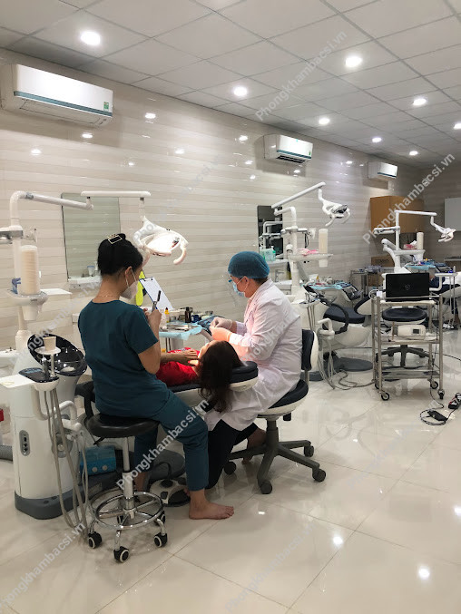 Nha khoa Bác sĩ Hiển