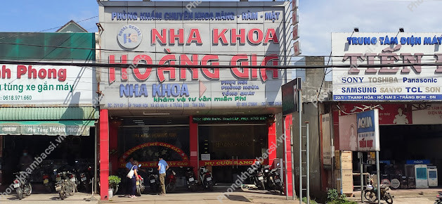 Nha Khoa Hoàng Gia