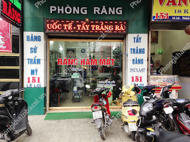 Nha Khoa Hoàng Thu