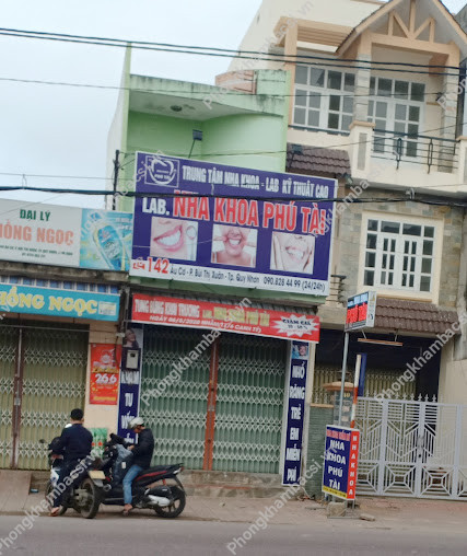 Nha Khoa Phú Tài