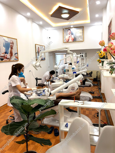 Phòng khám Nha khoa Thẩm Mĩ Việt Đức - 233 Hùng Vương, Tích Sơn