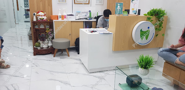 Phòng khám Nha Khoa Thẩm Mỹ Cẩm Tú - 888A Tạ Quang Bửu, Phường 5