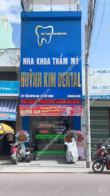 Nha Khoa Thẩm Mỹ Huỳnh Kim Dental