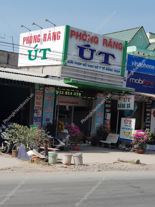 Nha Khoa Út