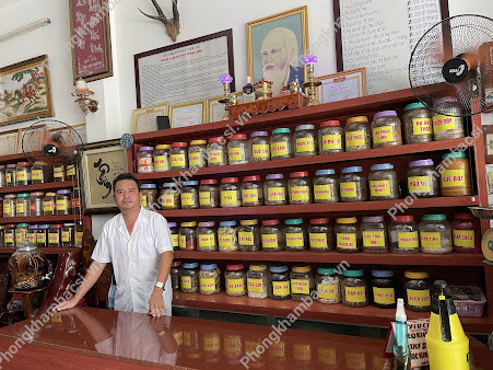 Nhà Thuốc Gia Truyền Phùng Nồng - 15 Lê Nổ, Hoà Cường Nam, Quận Hải Châu