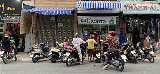 Nhà Thuốc Tây Tùng Vận