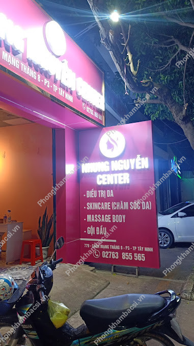 Nhung Nguyễn Center