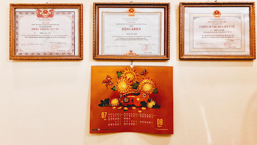 Phòng Khám Da Liễu - PGS.TS Trần Lan Anh