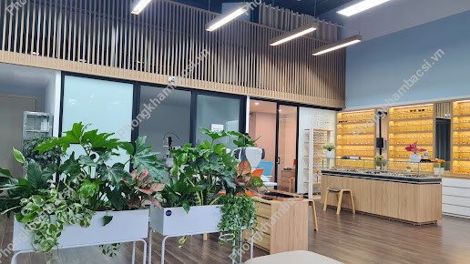 Phòng Khám Mắt Bảo Châu - BS Trang