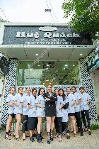 Tiệm Chăm Sóc Da Huệ Quách