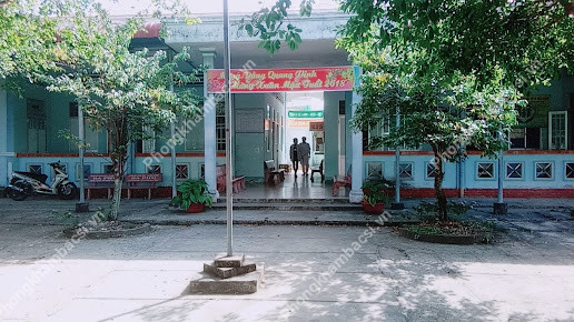 Trạm y tế xã Phong Lạc, huyện Trần Văn Thời,Cà Mau