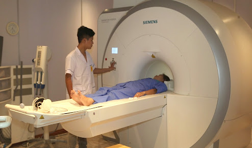 Khu Khám Chữa Bệnh Theo Yêu Cầu - Bác Sĩ Đại Học Y