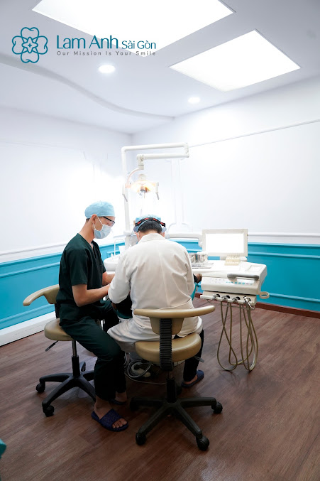 Phòng khám Nha Khoa Lam Anh - 329 Đ. Cách Mạng Tháng 8, Phường 12